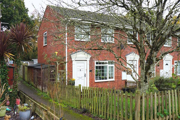 Bilbie Close, Cullompton. Devon. EX15 1LG.